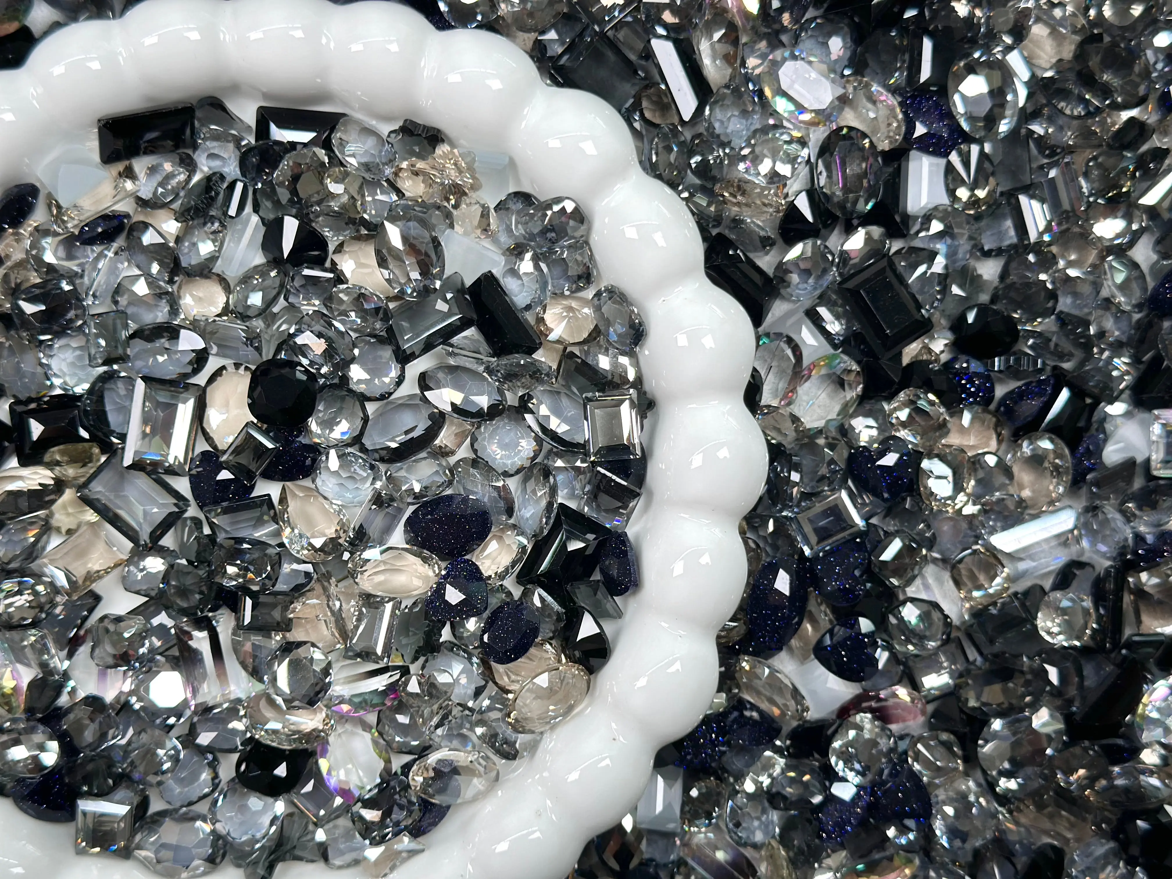 Galaxy Dust Mixed Clear Pointed Back Crystal Glass Rhinestones For Nails Art and DIY