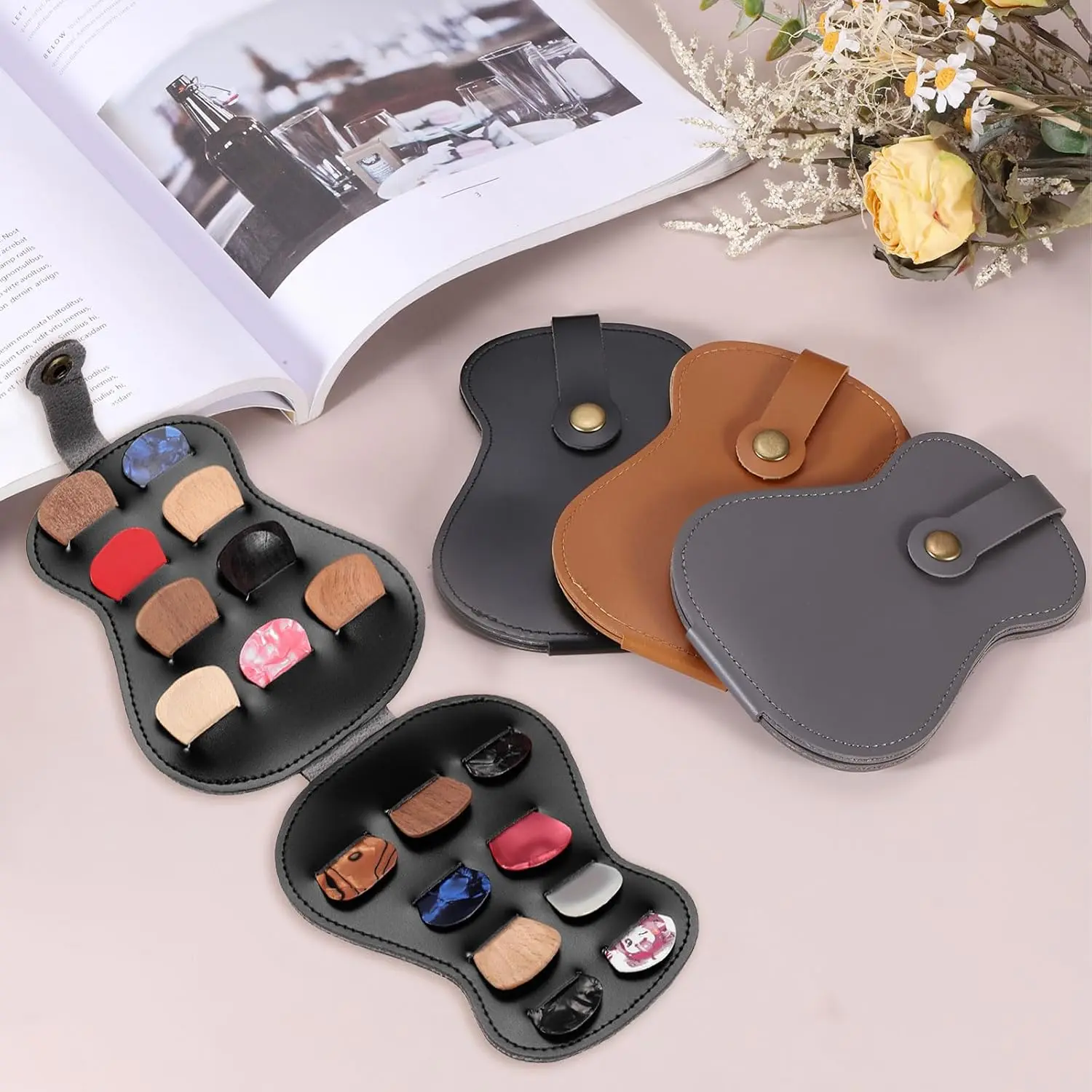 1PC Retro PU Leather Guitar Pick Holder Bag, Portable Protective Pick Storage Pouch for Acoustic & Electric Guitar Accessories, Musical Gift for Guitar Players`