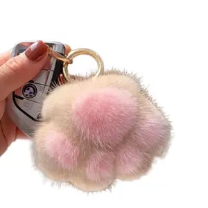 Fuzzy Cat Paw KeyChain - Adorable Fluffy Design for Cat Lovers - Soft Material - Ideal for Keys Bags & Backpacks - Perfect Gift for Cat Enthusiasts Furry