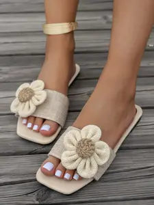 New Women's Sandals with 3D Flower Decoration, Letter Printed Sole, Casual Summer Footwear, Less Than Ankle Height, All Seasons