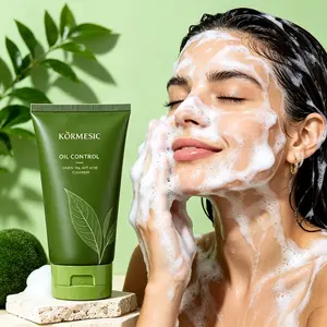 Gentle green tea foaming cleanser that deeply cleanses pores, controls oil, removes dirt and makeup residue, soothes skin, refines texture, and leaves skin fresh, smooth and non-drying—ideal daily care for oily and combination skin.