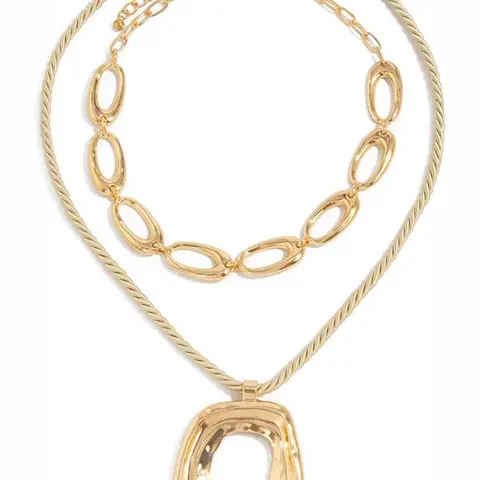 Layered Gold Chunky Cross Necklace For Women Stacked Gold Irregular Geometric Square Pendant Necklace Unique Punk Hip-Hop Oval Hollowed-Out Chain Necklace Fashion Accessories Creative Jewelry For Women Layered Necklaces Fashion Accessory Necklace