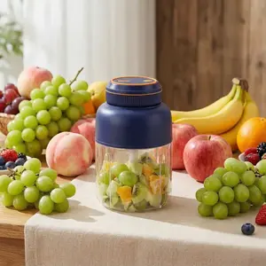 【Ensure the juicer is tightened before use】Portable Household Appliances Juicer,USB Rechargeable Juice Blender Cup,Multifunctional juicermachine ,Summer Essentials Smoothieblender