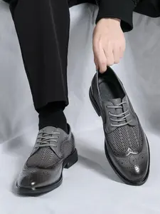 Men's Casual Breathable Lace Up Brogue Shoes, Fashionable Comfortable Business Style Shoes for Work Office, Male All-match Commuter Shoes for Daily Wear, Boy