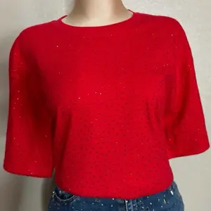 Rhinestones top