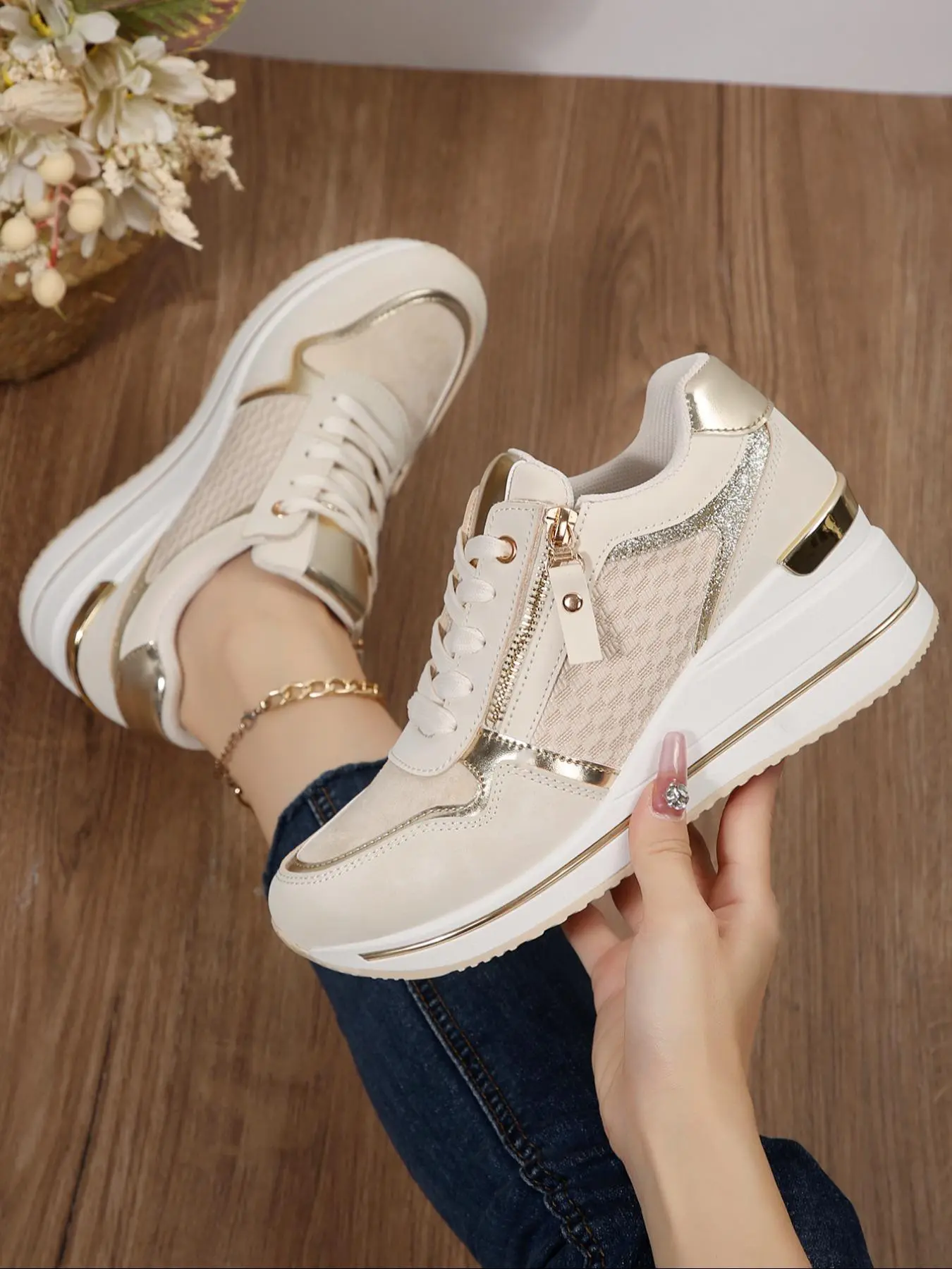 Fashionable Glittering Zipper Design All Seasons Sneakers, Casual Comfortable Breathable Athletic Sports Shoes, Female All-match Round Toe Chunky Sole Sneakers for Daily Wear, Thick Soled Trendy Walking Sneaker