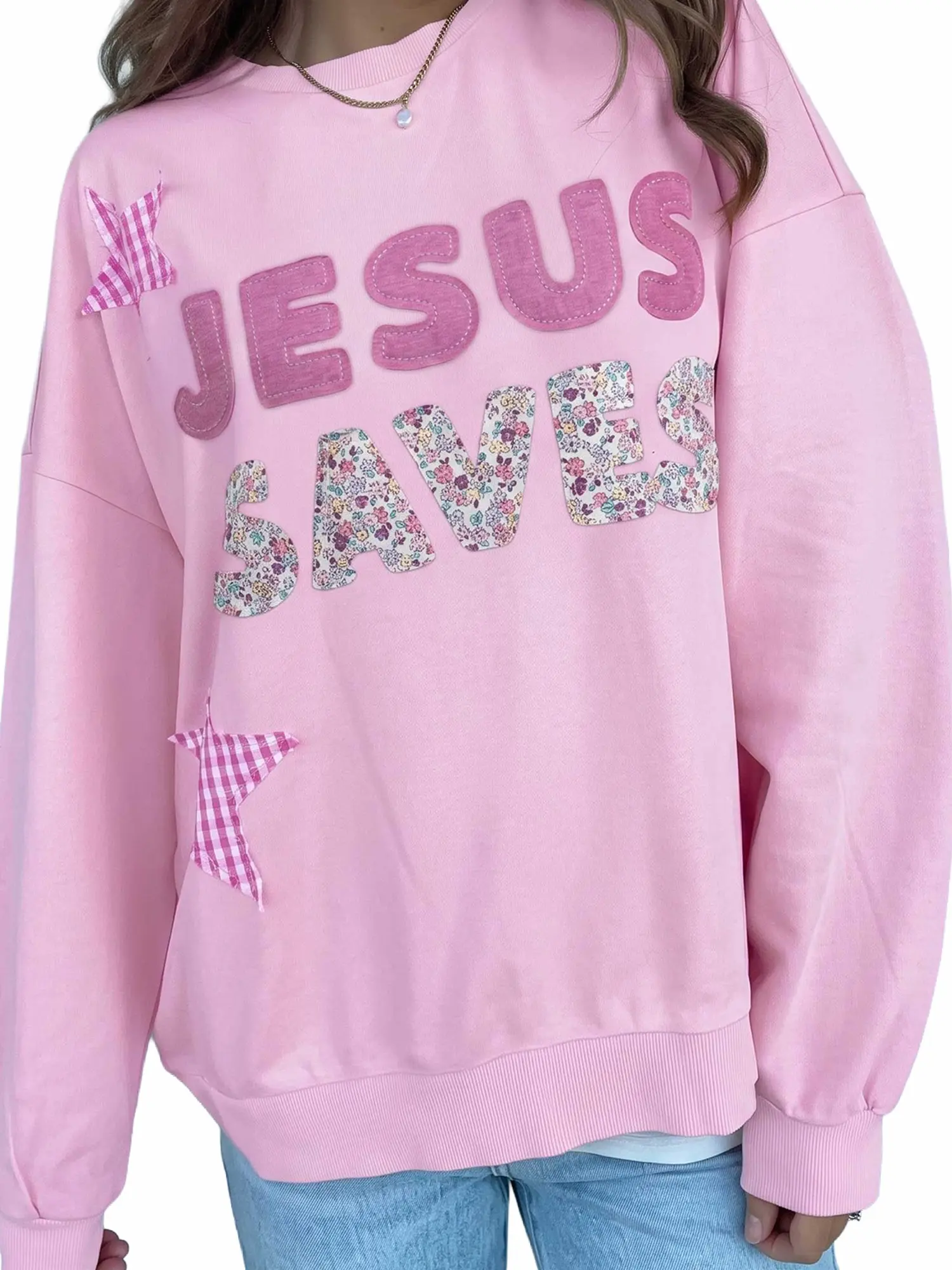 Women’s JESUS SAVES Christian Sweatshirt, Floral Letter Graphic and Gingham Star Patchwork Long Sleeve Crew Neck Pullover, Relaxed Fit Faith Top for Everyday Wear and Fall Outfits ,Womenswear ,Casual