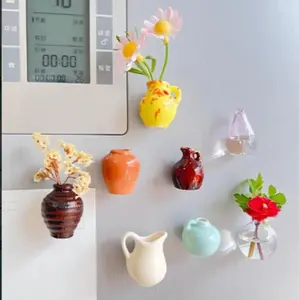 Creative Mini Ceramic Vase Design Decorating Magnet， Refrigerator Magnet, DIY Fridge Magnet for Flower, Home & Office Interior Decoration, Summer for Gift