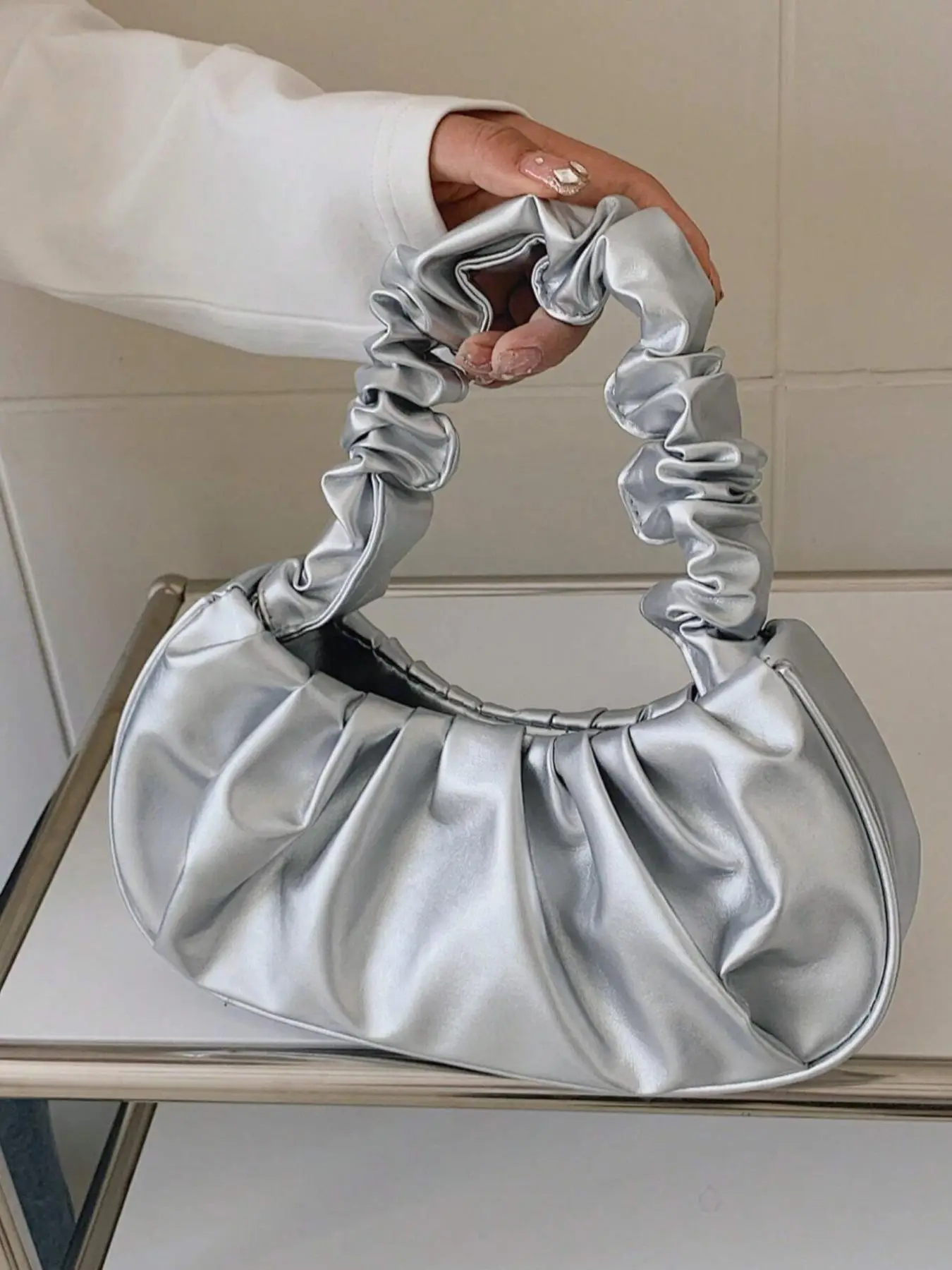 1 Piece Women's Fashion Colorblock Plain Design PU Leather Heart Tassel Charm Handbag, Birthday Gifts Holiday Gifts for Girls