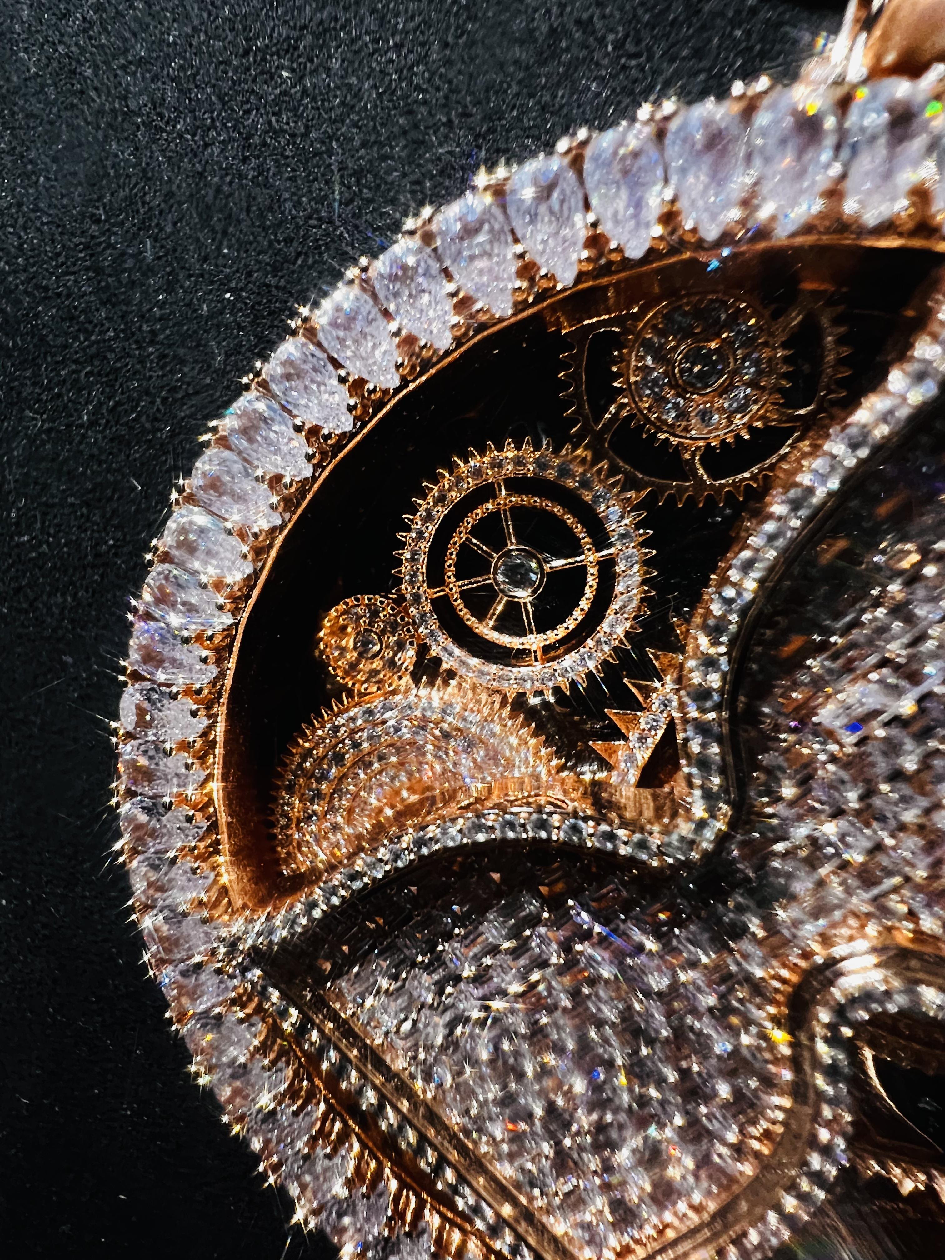 Luxury Rap Singer Customized Hourglass Jewelry VVS High Beauty Quality Rotating Hip Hop Hourglass Iced Personalized Customized Full Diamond Pendant, Valentine's Day Easter Anniversary Gift Jewelry