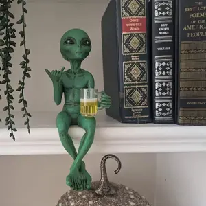 Alien Design Beer Drinking Statue, Fun Humorous Outer Space Decor, Alien Figurine with Beer Cup, Ideal Gift for Sci-Fi Fans, Fun Space Decoration