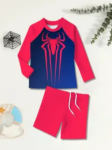 Boys' two-piece swimsuit "Red and Blue Color-blocked Spider Print Style" high-elasticity sun-protective swimwear + red boxer swim trunks, comfortable and non-deformable, suitable for swimming lessons / beach vacations / hot spring play