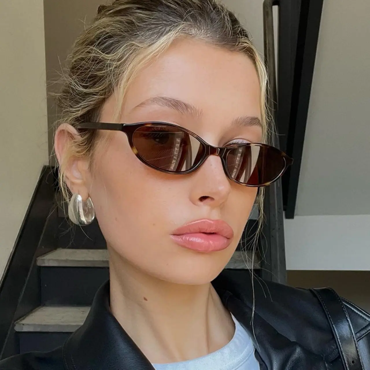 Retro Oval Sunglasses for Women 90s Y2K Trendy Narrow Shades UV Protection Women main image 2