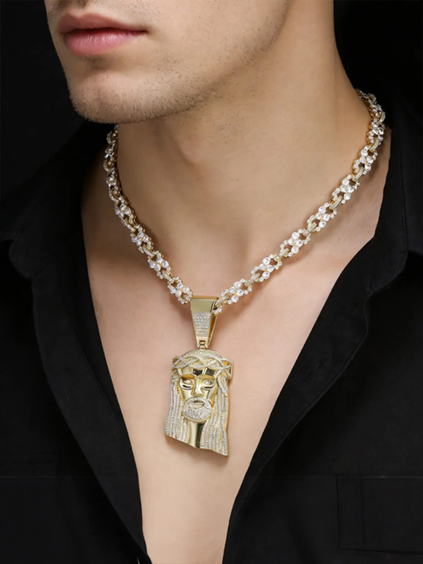 Iced Chics Hip Hop Zircon Jesus Head Pendant, Infinity 8 Cuban Chain, Unisex Fashion Accessory, Jewel Cuban Style Necklace, Jewelry Necklace, Perfect Gift for Friends, Birthday, Holiday