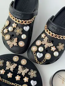 20pcs New Hole Shoe Accessories Silver Heart Butterfly Five-Leaf Flower Silver Rhinestone Chain Cute Small Decorations for Women Shoes