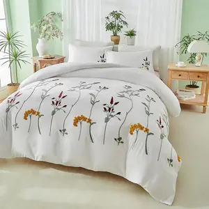 Fresh and delicate floral bedding set, rustic style, high-quality embroidered floral 2/3 counts set, breathable and comfortable bedding made of polyester, unfilled, includes matching pillowcases, a perfect gift for holidays and birthdays all year round