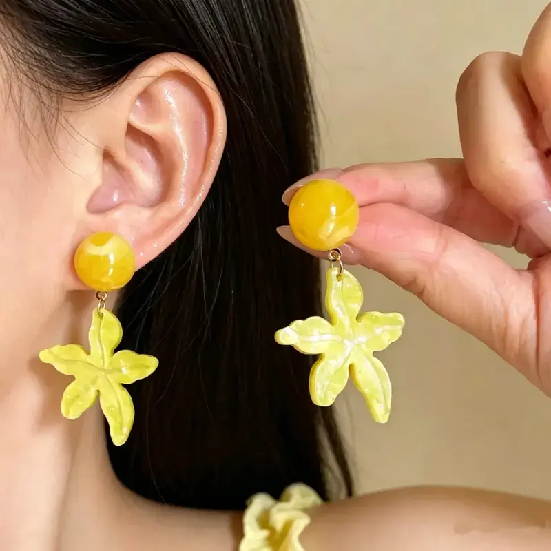 Ladies Sparkling Rhinestone Starfish Drop Earrings, Elegant Ocean Themed Ear Jewelry For Beach Holiday & Daily Styling