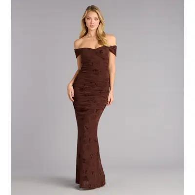 Windsor Jaymie Formal Velvet Dress - TikTok Shop Windsor Jaymie Formal Velvet Dress - TikTok Shop