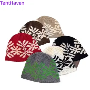 2026 Christmas Knitted Hat Women's Pile Hat Snowflake Retro Knitted Hat Autumn and Winter Thick Warm Couple Big Head Circumference Winter Hat