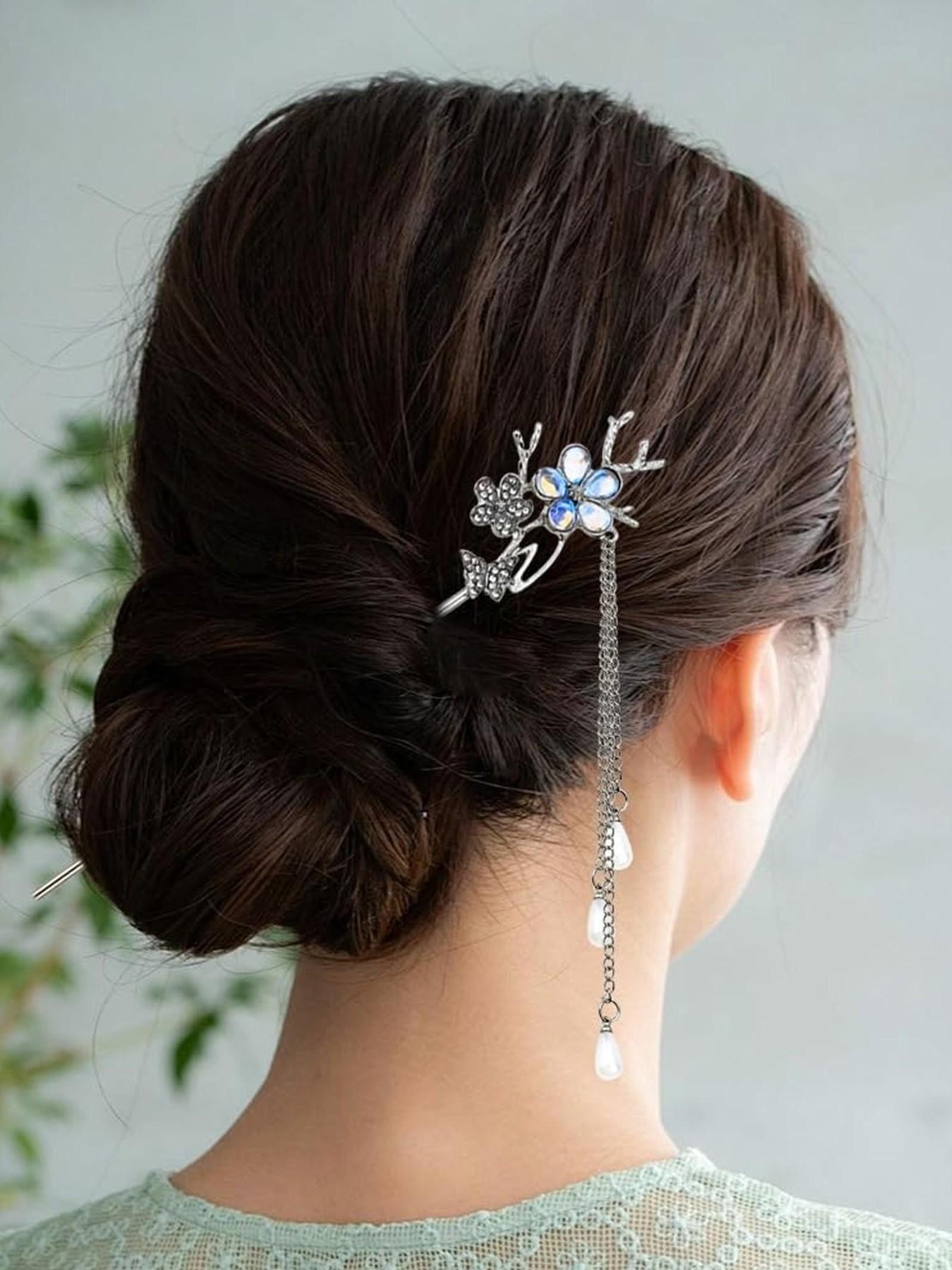 6PCS Star & Moon Hair Sticks for Buns, Vintage Silver Metal Hair Chopsticks, Elegant Updo Holders for Long Hair, Chinese Hanfu & Asian Hairpins for Women & Girls
