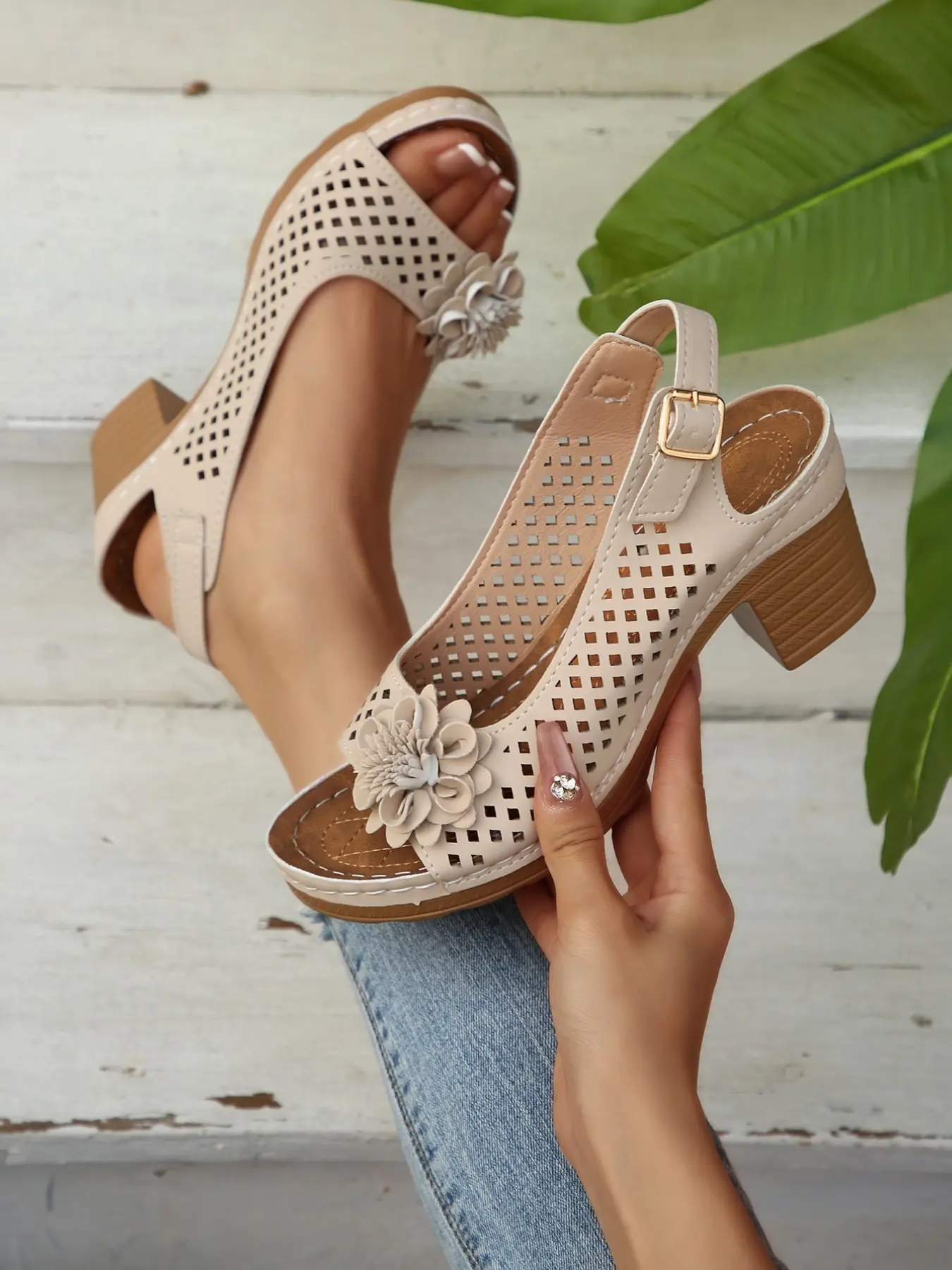 Women's Multi-Color Wedge Sandals, Trendy Sandals, Fashionable Wedge Shoes, Summer Outdoor Soft Sole, Buckle Strap Casual Shoes, Comfortable and Stylish Footwear for Women