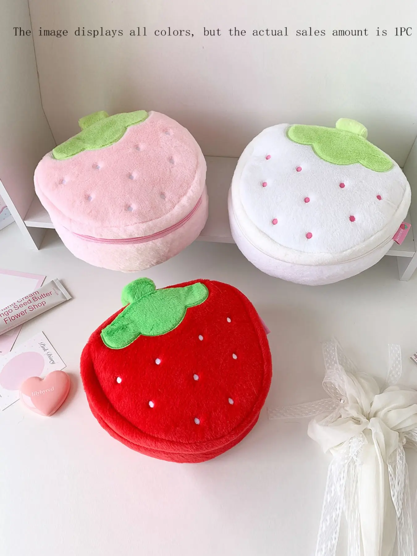 Cute Cartoon Strawberry Plush Large Makeup Bag, Cosmetic Bags, Student Skincare Storage Bag, Portable Handheld Wash Kit, Girls' Sweet Accessory