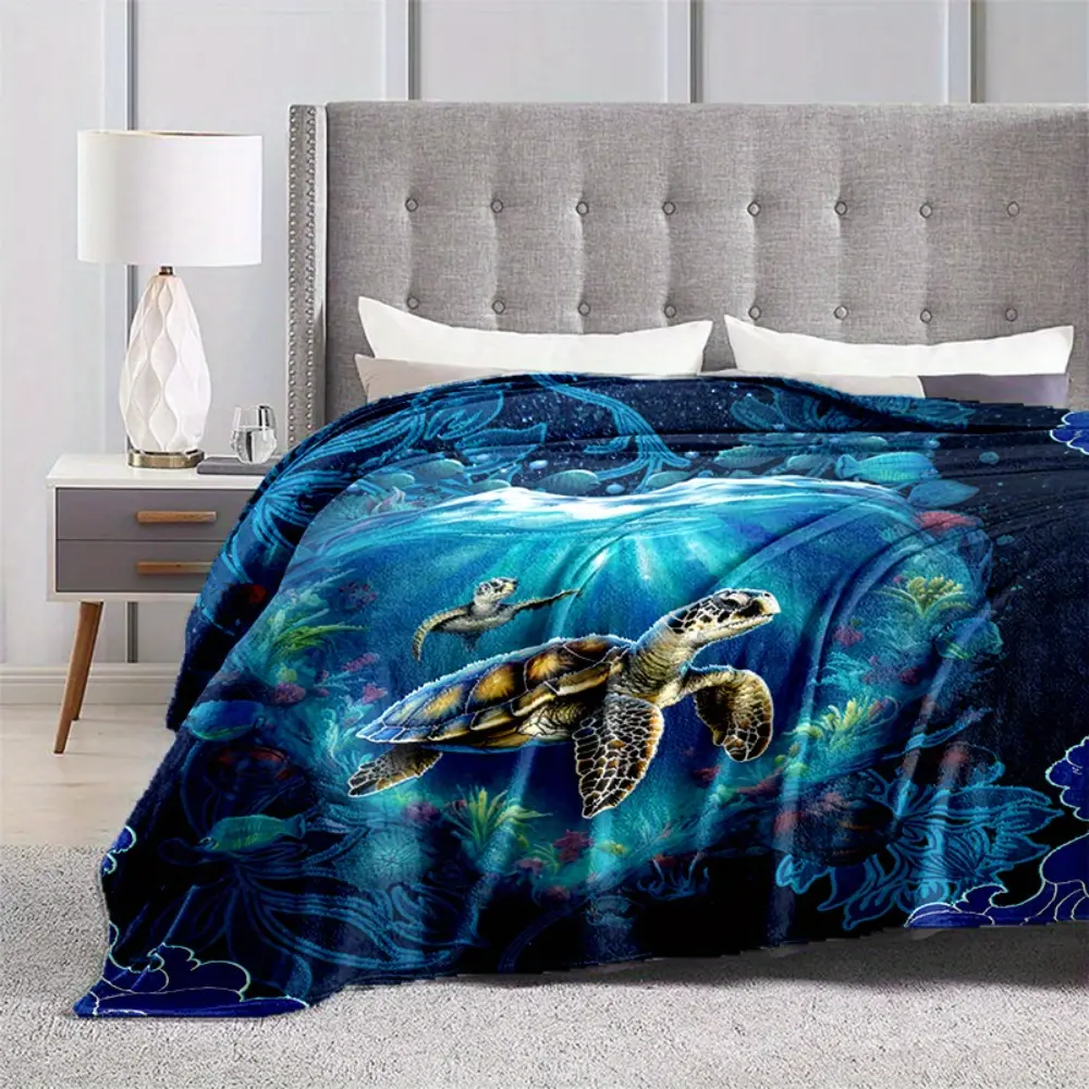 Cozy Sea Turtle Print Flannel Throw Blanket - Nature Art, Ocean Life, Lightweight Digital Printing Fleece, Soft Warm Fabric, Multi-Purpose Home & Outdoors Use, 1-Piece Gift for Family/Friends