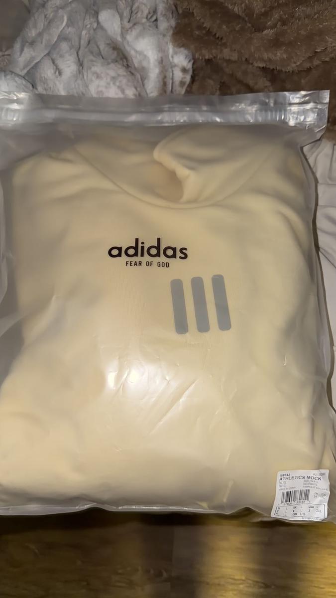 Item: L, Off White, 1