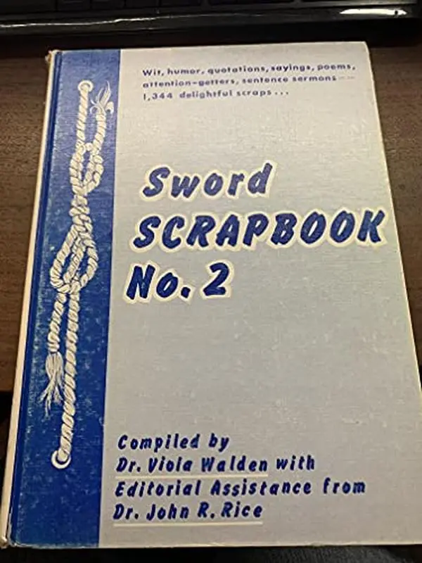 USED-Sword Scrapbook (Sword Scrapbooks) by Viola Walden (Hardcover)