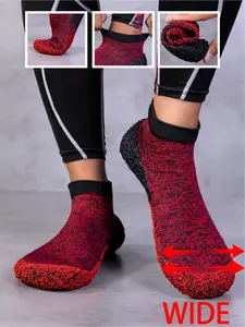 Men's widened elastic knitted foot socks with a red particle sole for strong grip, soft and skin friendly fabric for comfortable wrapping, and a heel loop design for easy on and off. Essential for gym yoga and daily casual indoor exercise