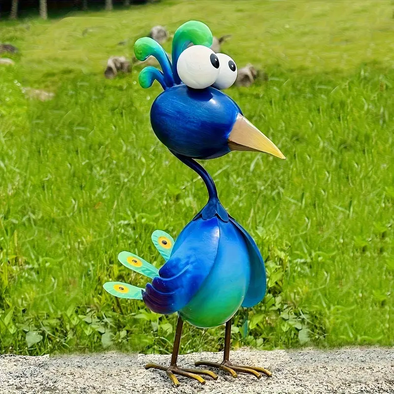 Vibrant Metal Peacock Garden Statue, Garden Sculptures, Exterior Decorative Statues, Outdoor Lawn Decor, Durable Indoor and Outdoor Home Decoration, Cute Animal Ornament