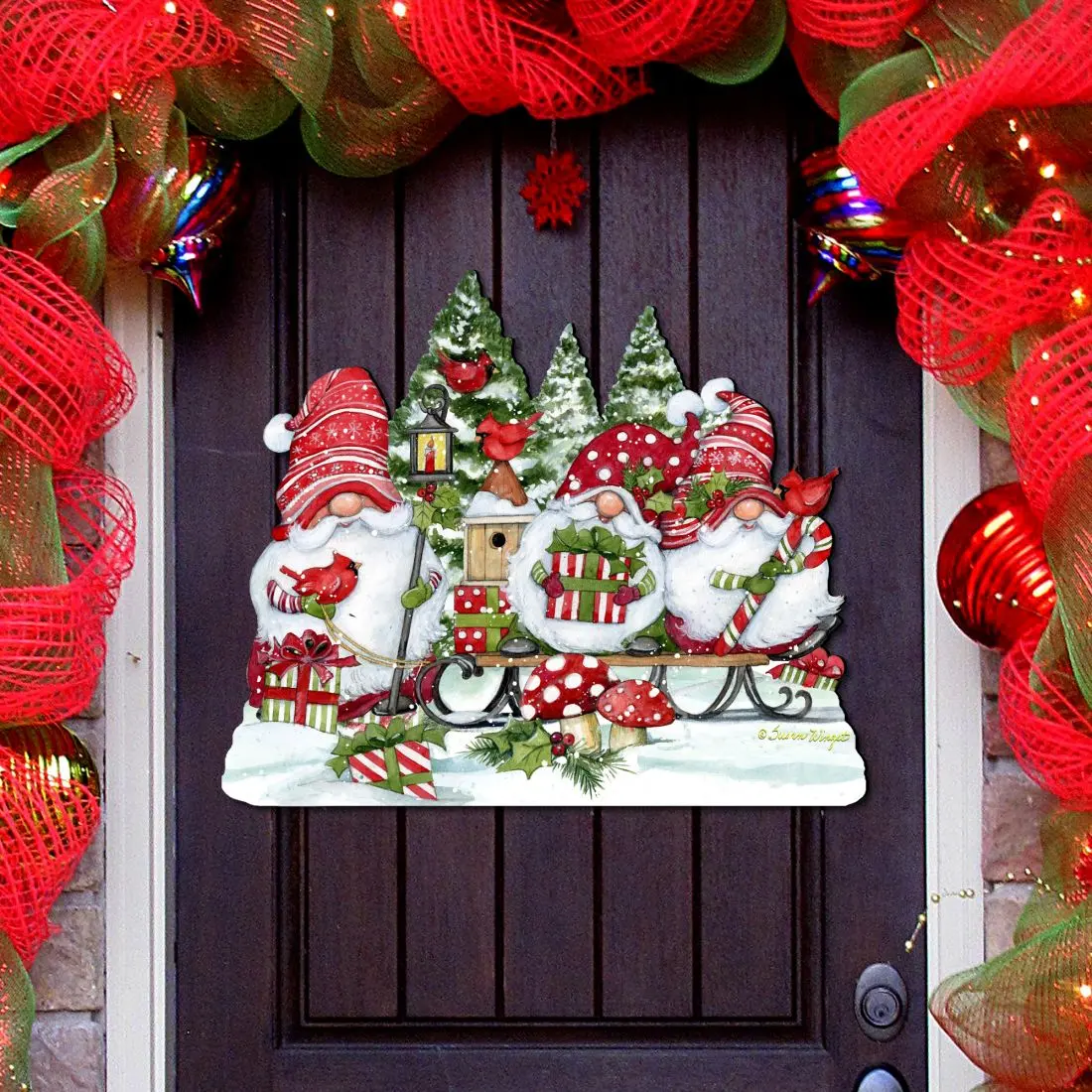 Designocracy 8471109H-SW 24x18 in. Wood Artistic Christmas Gnome Decoration, Christmas Decorations for Home Walls-Windows-Doors, Festive Home Gift