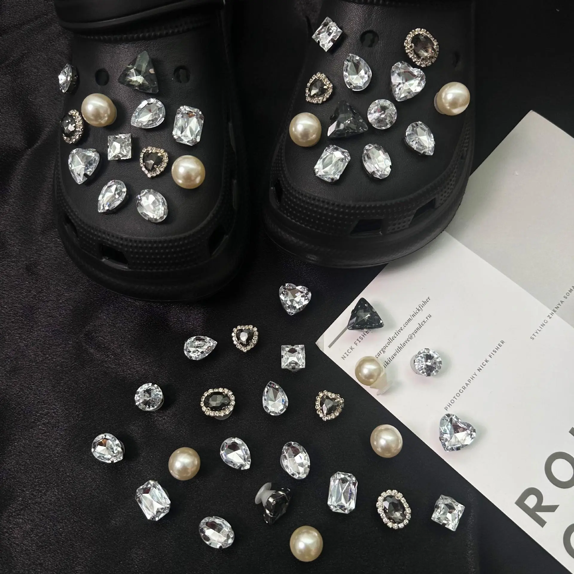 Fashion Charms & Pendants for Shoes, Sparkling Rhinestone and Artificial Pearl Decoration, Clip On Bling Accessories for Girls to Customize Footwear, Rhinestone Shoes Charms, Diy Enthusiasts, Everyday