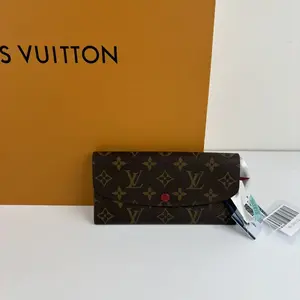 Pre-owned Louis Vuitton Emilie Wallet