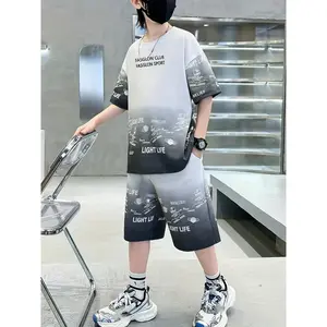 Boys' Set Short Sleeve T-shirt and Shorts 2pcs Gradient Color Medium-Large Random Print, Perfect for Outdoor