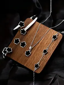 Elegant Clover Pendant Necklace Set, Fashion Lucky Flower Jewelry, 6-Piece Bracelet Earrings Ring Set, Perfect for Valentine's Day Gift