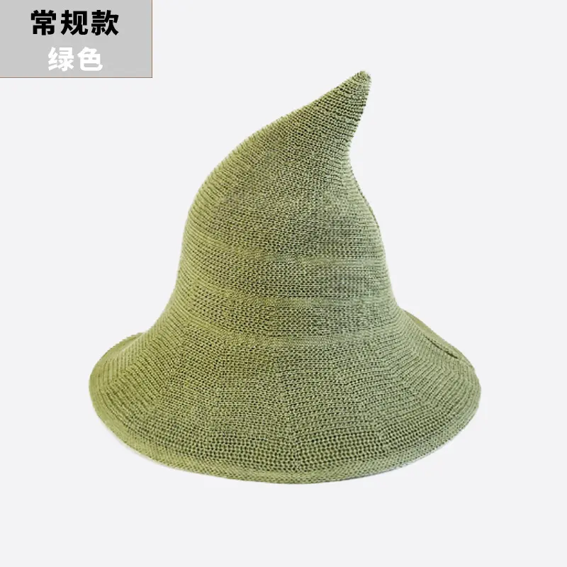 Regular cotton yarn in green color