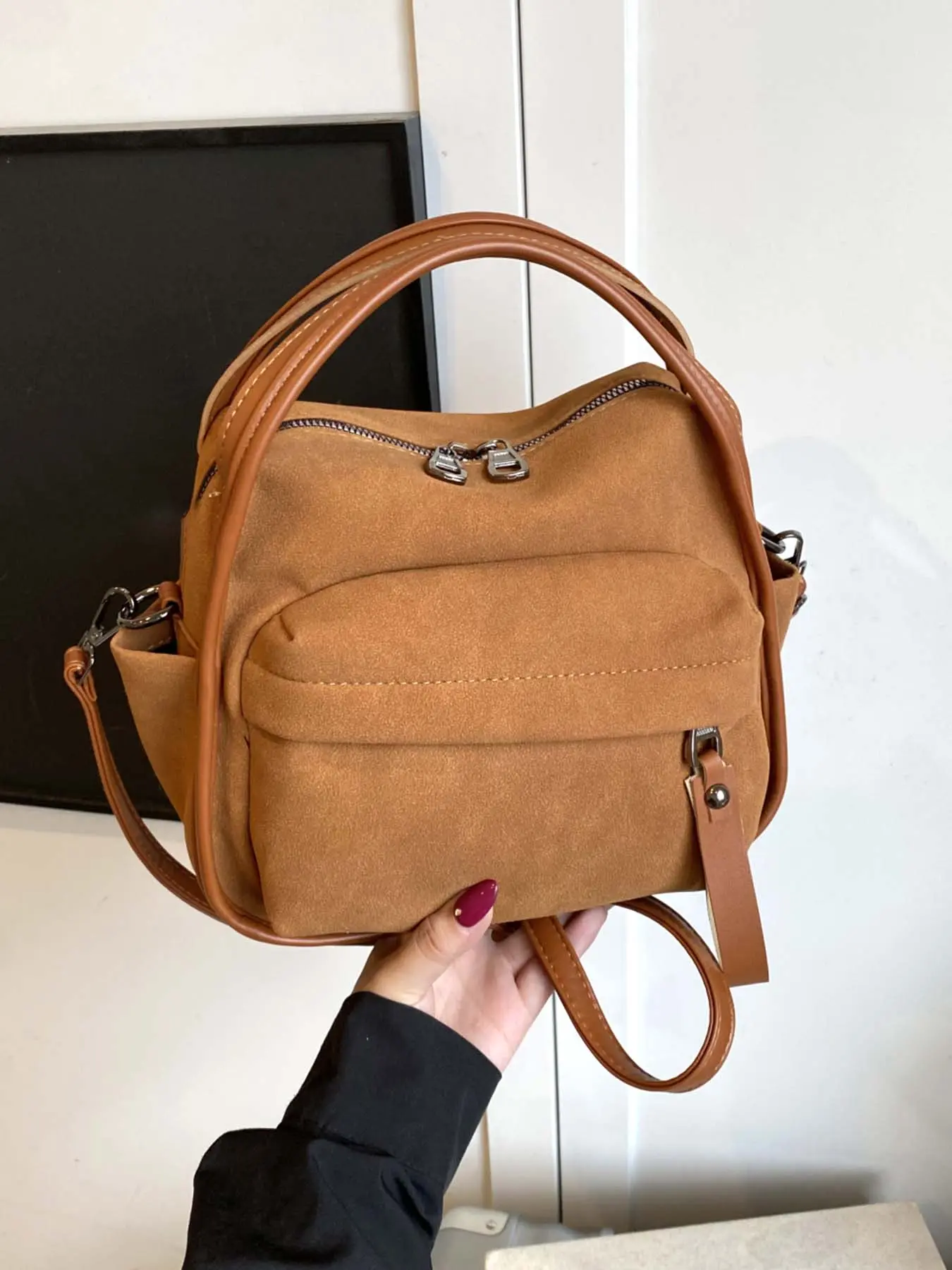 Retro simple fashionable backpack, Daily backpack, Lightweight backpack, lightweig everyday crossbody bag, niche casual and versatile, available in a variety of colors, suitable for students, office workers, commuting, shopping, travel, etc.
