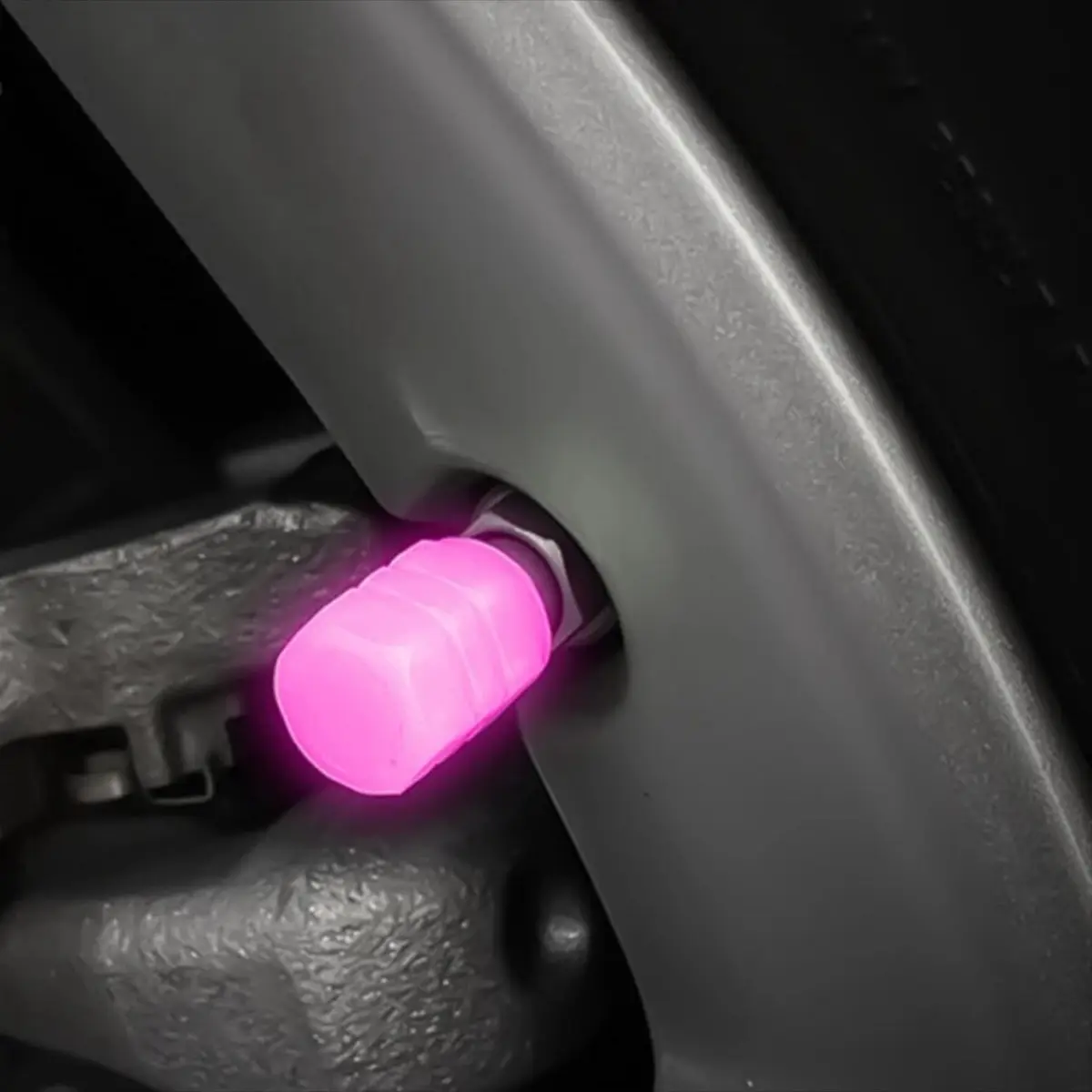 4X Car & Bike Tire Valve Cap Luminous Fluorescent ABS Plastic Dustproof Universal Fit Easy Install Glows in the Dark Vehicle Accessories