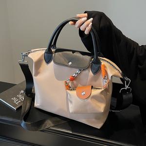 D7490 Portable Large-capacity Women's Bag 2025 New Contrasting Color Design Fashion Trend Messenger Bag Commuter Tote Bag