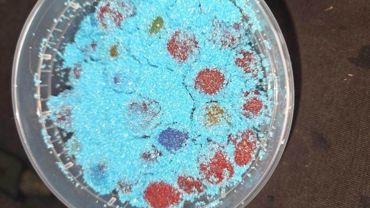 Item: Blue Raz, EXTREME Sour (10/10)