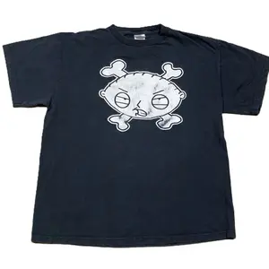 Retro Family Guy Shirt L 00s Y2k Stewie Griffin Crossbones Skull Cartoon