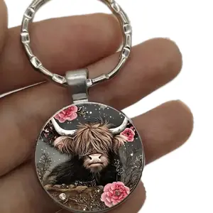 Highland Cow Keychain - Perfect for Anyone - Globe Style