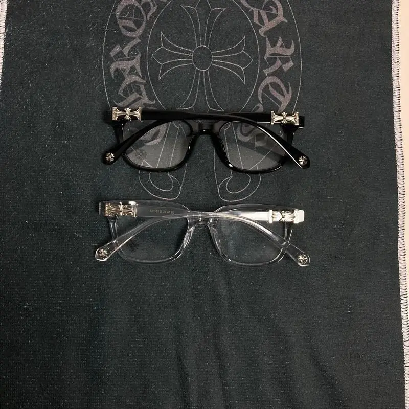 Vintage Trend Glasses Frames for Men Women Compact Fashion Eyewear 2026 Top Trending Fashion Eyeglasses with Decorative Accents
