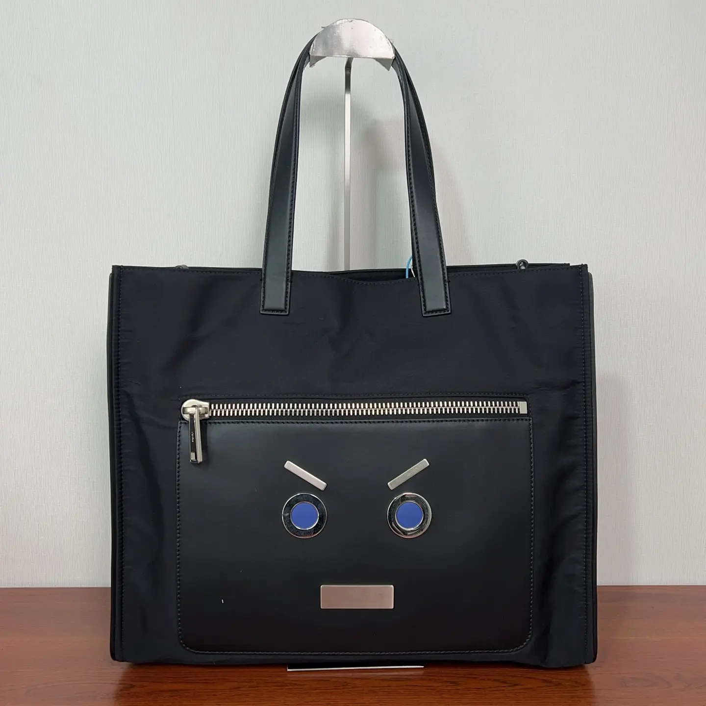 Pre-owned canvas Tote Bags Fendi Large Fendi Faces Tote bag qiqimq122