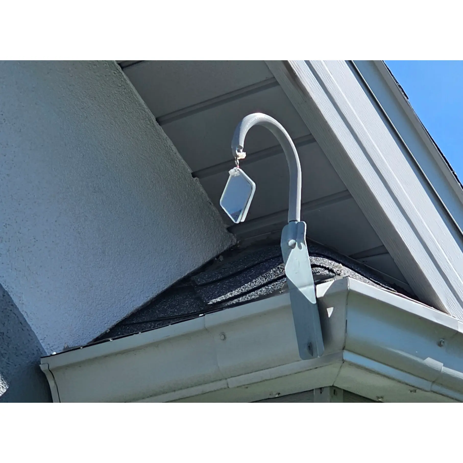 Bird Deterrent – Guttermount Clamp with 2@2″ mirrors