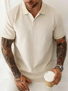 1 Piece Men‘s White Plain Textured Short Fitted Polo Shirt, Modern Knitted Fabric with Coffee Culture Aesthetic, for Urban Professionals, Casual Office and Coffee Outings
