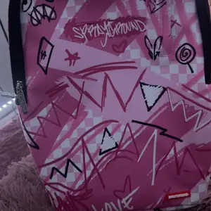 BROKEN HEARTS CLUB BACKPACK - TikTok Shop display picture 3
