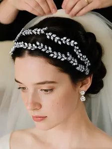Shiny Artificial Zircon Hairband, Elegant Bride Headpiece, Fashion Show Accessory, Holiday Event Decoration, Women's Jewelry