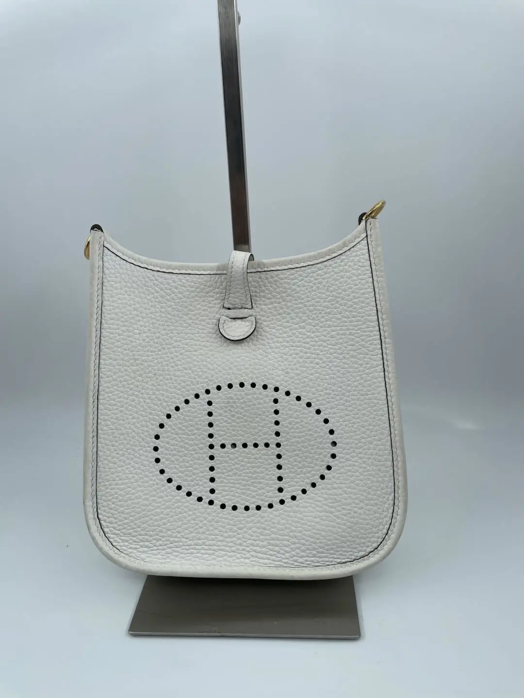 Pre-owned HERMÈS LEATHER Shoulder Bags Hermes Evelyne Bag Blue Pale Clemence with Gold Hardware